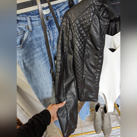 Faux Leather Jacket Size M Cropped - Picture 3 of 5